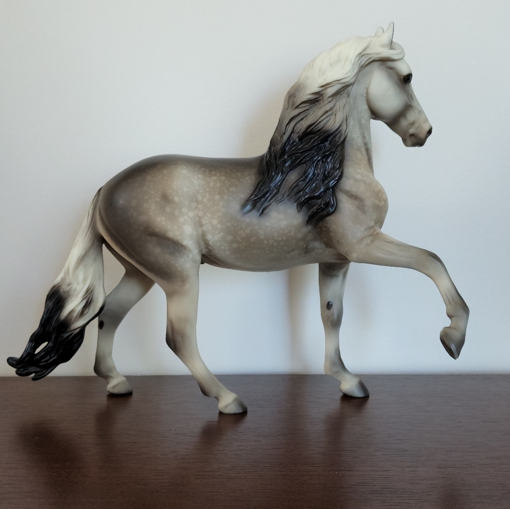 Breyer Peruvian Paso Traditional